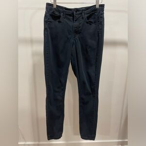 Universal Thread Jeans Women's 8 29R Black Denim Mid-Rise Pockets Curvy Skinny